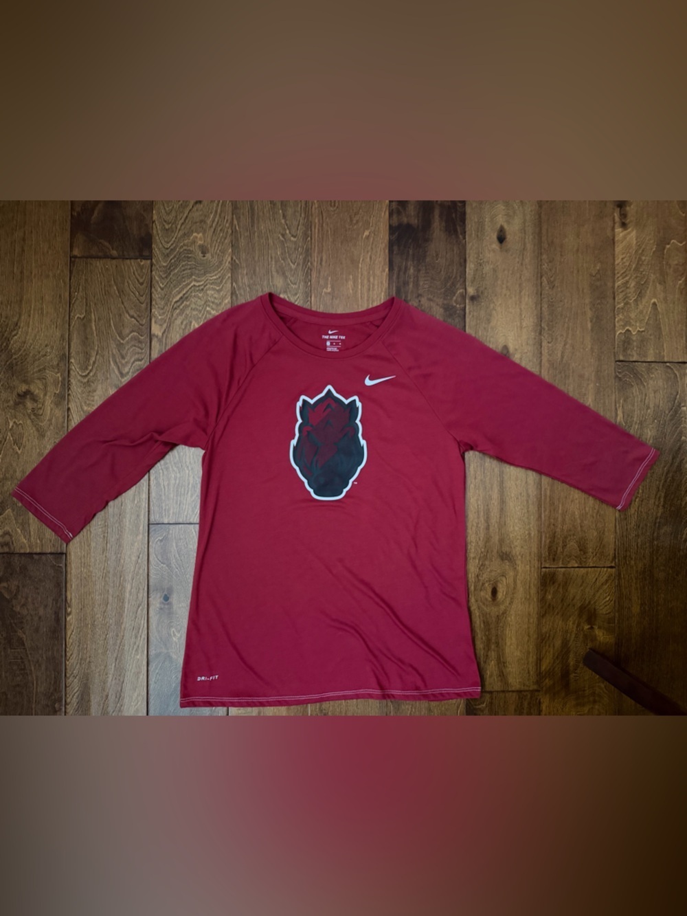 Arkansas Razorbacks Shirt Womens M Red NCAA Nike 3/4 Sleeve Forward Facing Hog